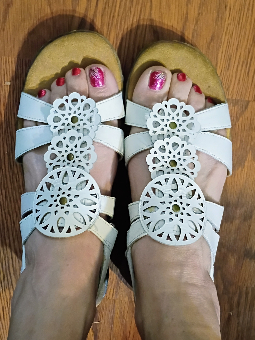 White Women's Decorative Cutout Strap Sandals